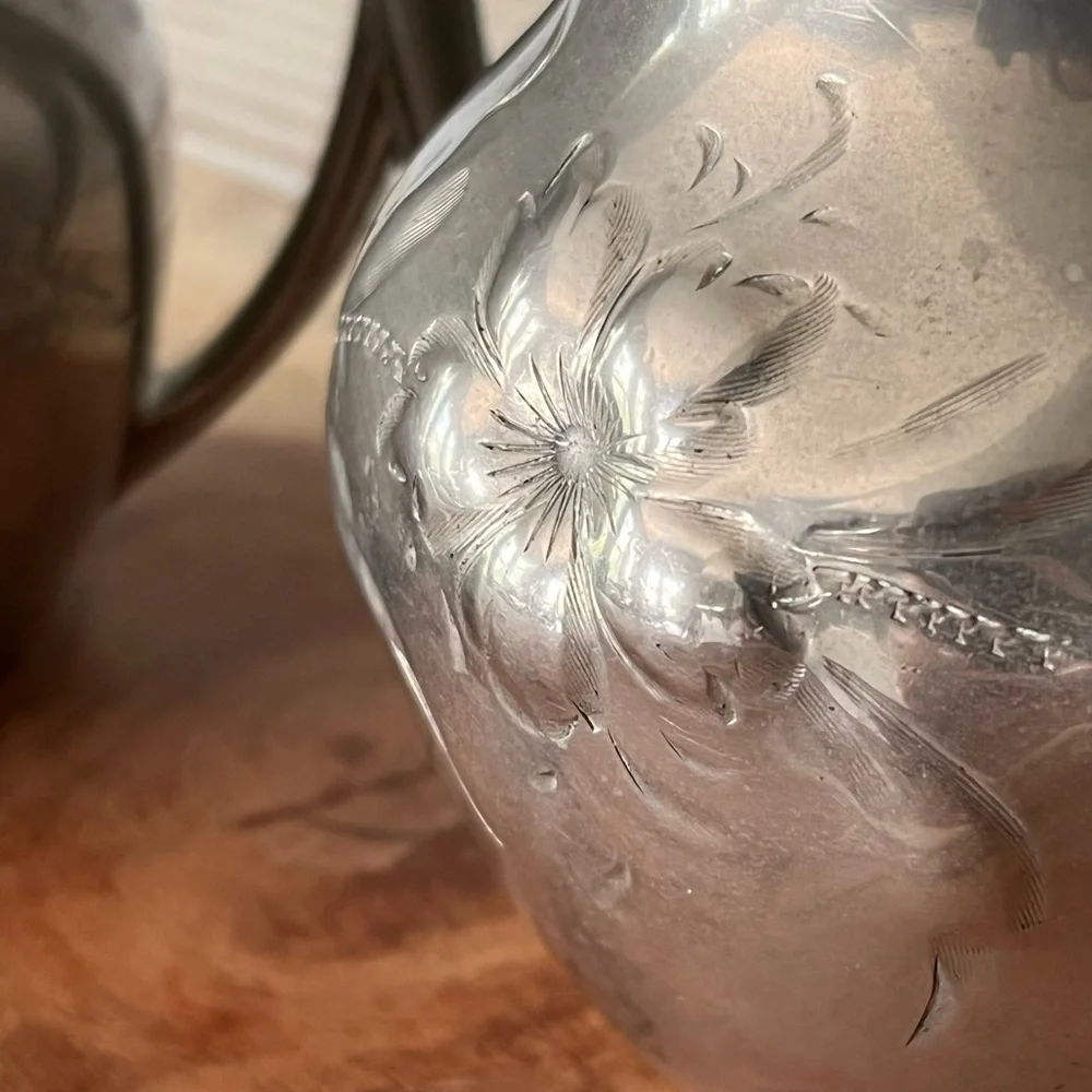 Antique Victor Silver Co Quadruple Plate Creamer & Sugar Bowl Floral Silverplate